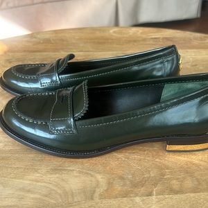 Tory Burch Green Leather Loafers Size 8